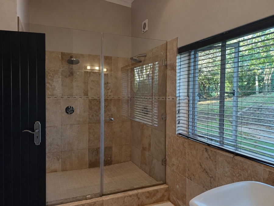 4 Bedroom Property for Sale in Hoekwil Western Cape